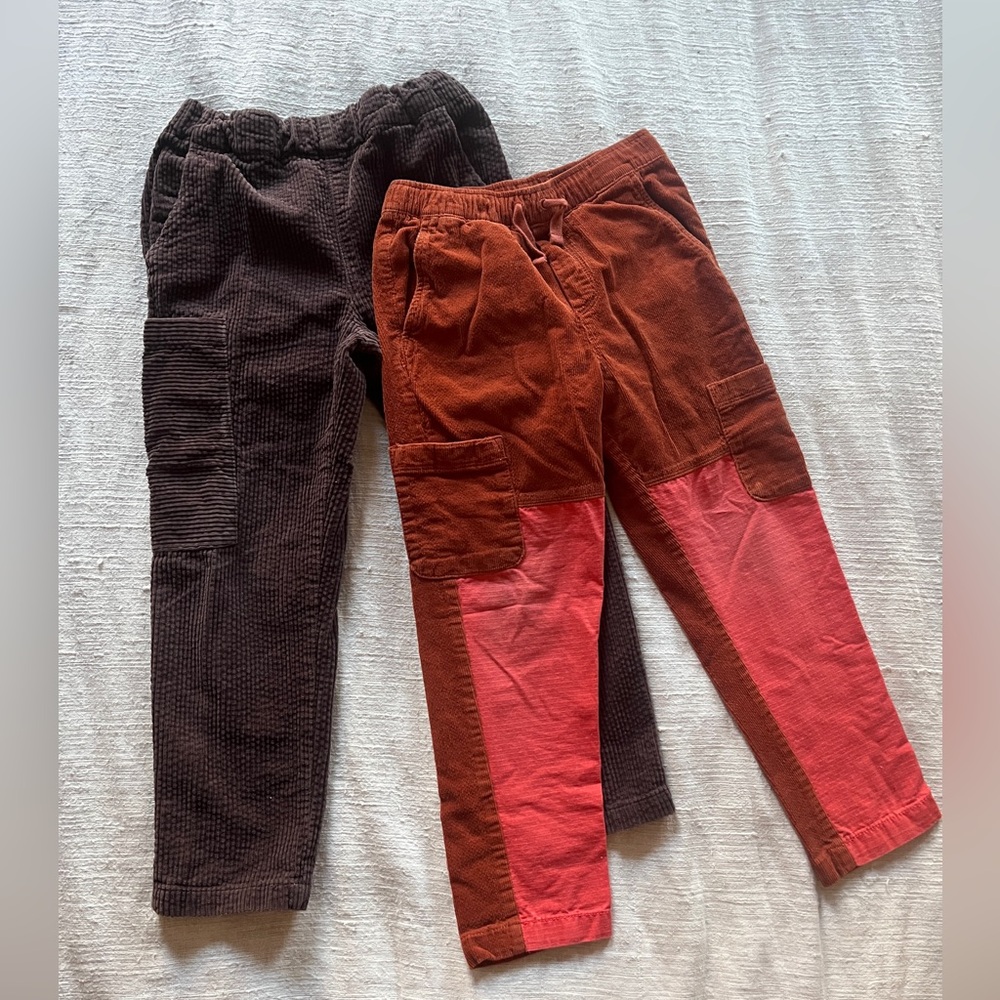 LOT OF 2//BOYS PANTS// SIZE 6-7